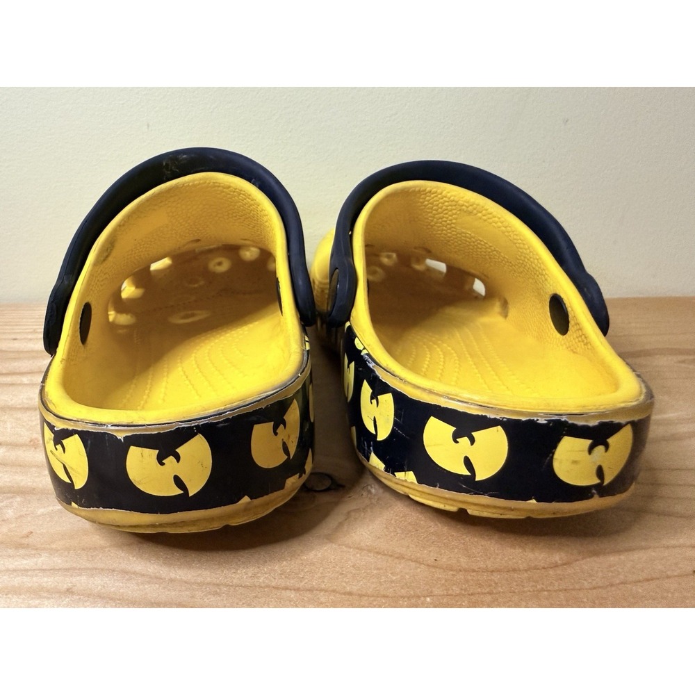Crocs x Wu-Tang Clan Classic Clog Kids size 12 Yellow Black Rare Unique Hip Hop - Picture 5 of 8